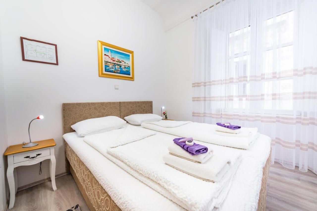 The Ragusa Arms Apartment ภายนอก รูปภาพ